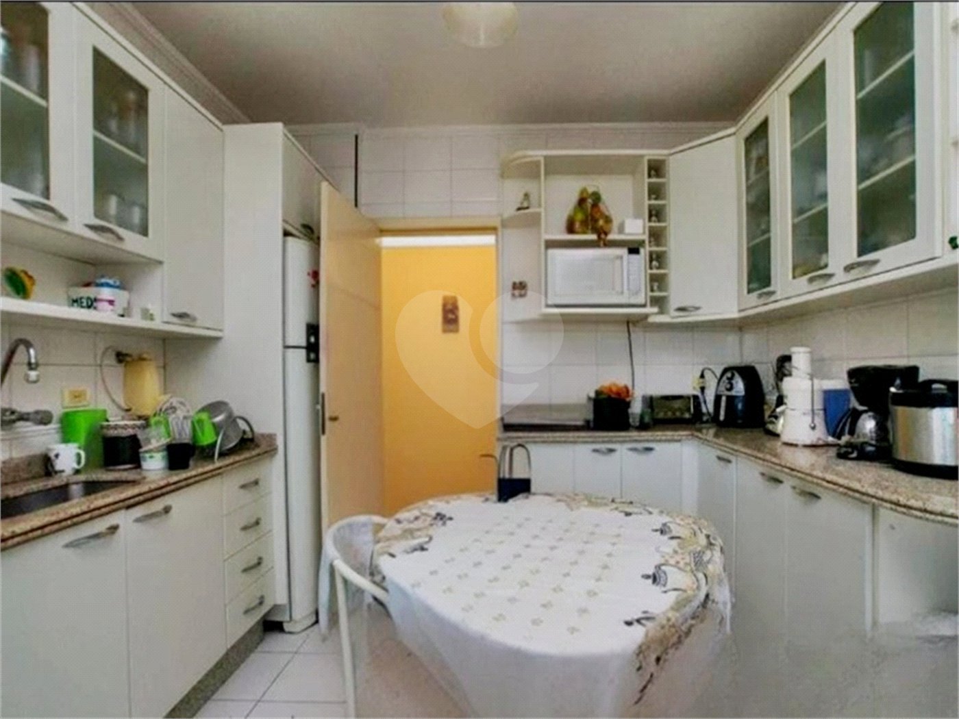 Apartamento à venda com 3 quartos, sendo 1 suíte, em Vila Galvão, Guarulhos, SP