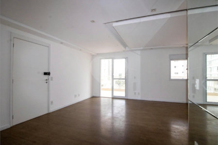 Apartamento à venda ou para alugar com 3 quartos, sendo 1 suíte, em Jardim Vazani, São Paulo, SP