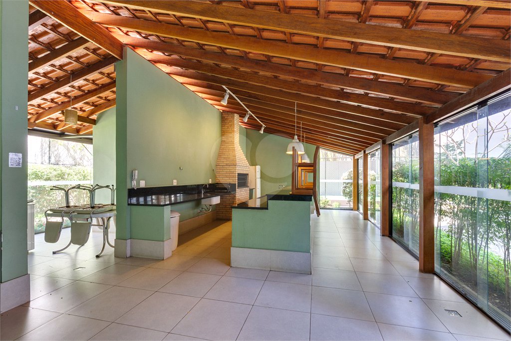 Apartamento à venda com 4 quartos, sendo 1 suíte, em Alto da Boa Vista, São Paulo, SP