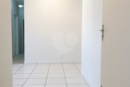 Apartamento à venda com 2 quartos, sendo 1 suíte, em Residencial Flórida, Ribeirão Preto, SP