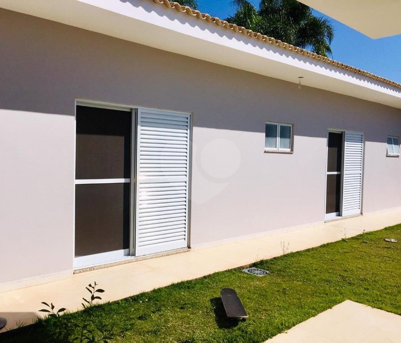 Casa à venda com 3 suítes no condomínio Portal do Sabiá, Araçoiaba da Serra - SP