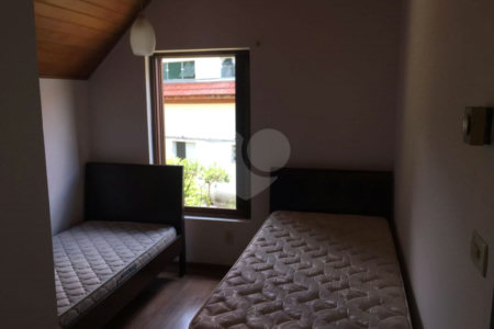 Casa à venda com 3 quartos, sendo 1 suíte, no condomínio Lago Azul, Araçoiaba da Serra - SP