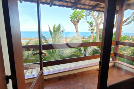 Casa à venda com 3 suítes no Centro, Santa Cruz Cabrália, BA