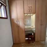 Casa à venda com 5 quartos, sendo 3 suítes, no condomínio Jd Itatinga, São Paulo - SP