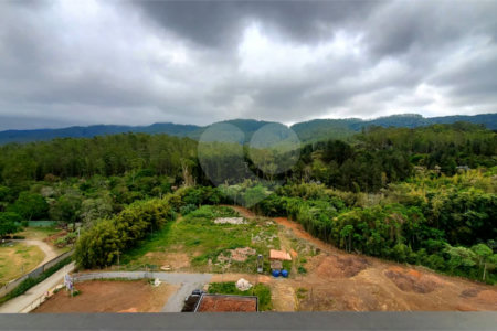 Apartamento à venda com 3 quartos, sendo 1 suíte, em Parque Santana, Mogi das Cruzes, SP