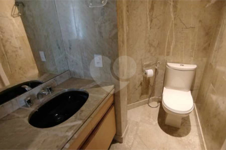 Duplex para alugar com 3 suítes em Real Parque, São Paulo, SP