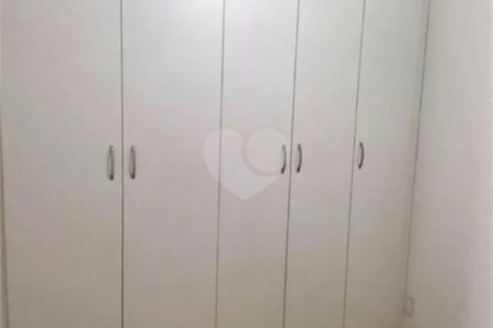 Apartamento à venda com 1 quarto em Vila Suzana, São Paulo, SP