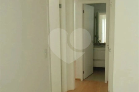 Apartamento à venda com 2 quartos, sendo 1 suíte, em Condomínio Royal Park, São José dos Campos, SP