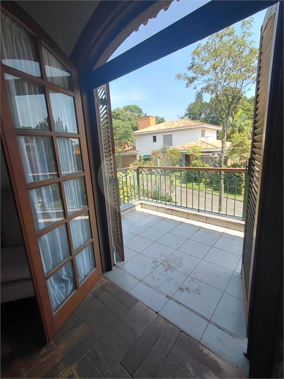 Casa à venda com 4 suítes no condomínio Ville Bourghese, São Paulo - SP