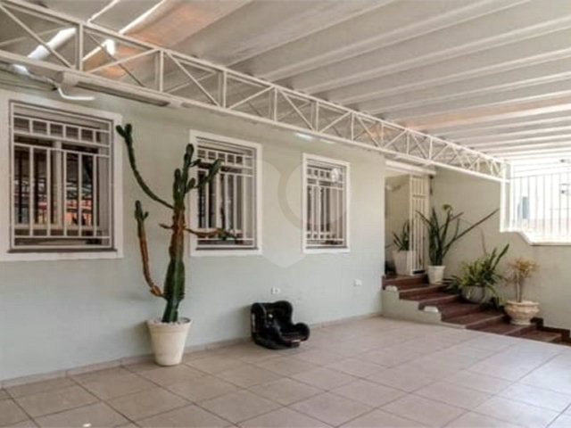 Casa à venda com 3 quartos, sendo 1 suíte,  em Tucuruvi, São Paulo, SP