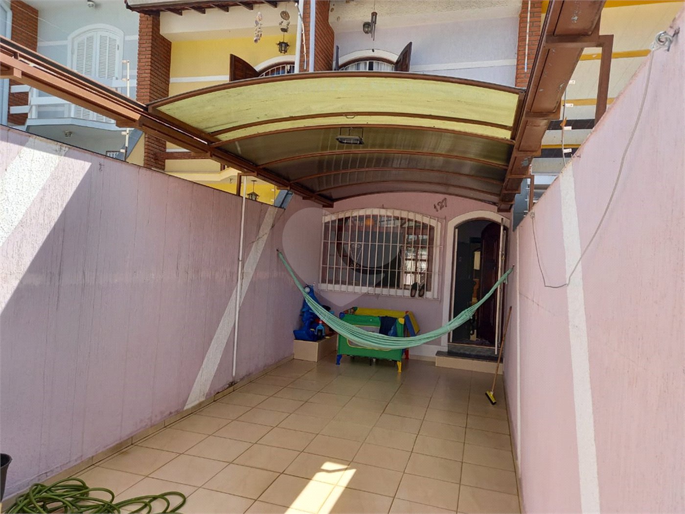 Sobrado à venda com 2 quartos em Tremembé, São Paulo, SP