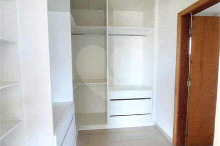 Casa à venda com 3 suítes no condomínio Villaggio Di Napoli Valinhos, Valinhos - SP