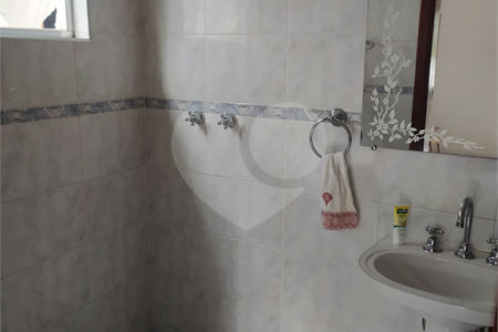 Sobrado à venda com 4 quartos, sendo 2 suítes, em Jardim Prudência, São Paulo, SP