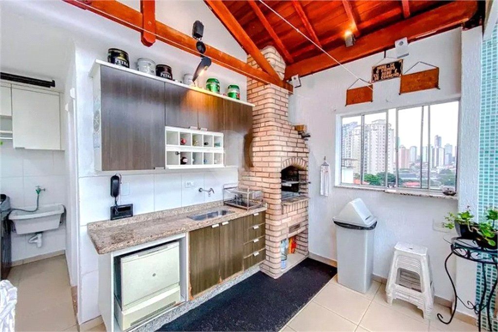 Casa à venda com 3 suítes no condomínio Oiti Residencial, São Paulo - SP