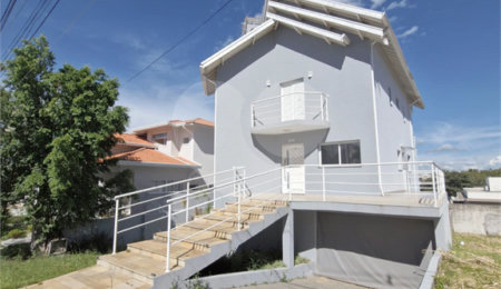 Casa à venda com 4 suítes no condomínio Terras de São Francisco, Vinhedo - SP