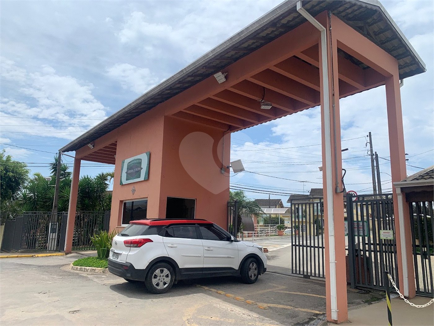 Casa à venda com 2 quartos no condomínio Jardim Europa, Mogi das Cruzes - SP
