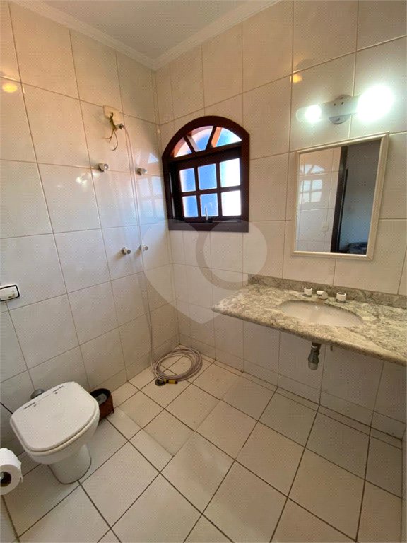 Sobrado à venda com 3 quartos, sendo 1 suíte, em Tremembé, São Paulo, SP