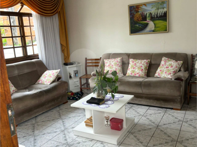 Sobrado à venda com 4 quartos em Tremembé, São Paulo, SP