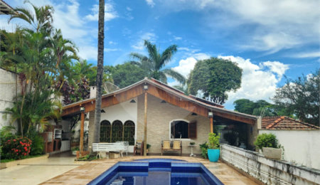Sobrado à venda com 4 quartos, sendo 3 suítes,  em Jardim Floresta, São Paulo, SP