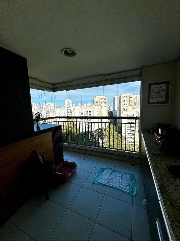 Apartamento à venda com 3 quartos, sendo 1 suíte, em Parque Reboucas, São Paulo, SP
