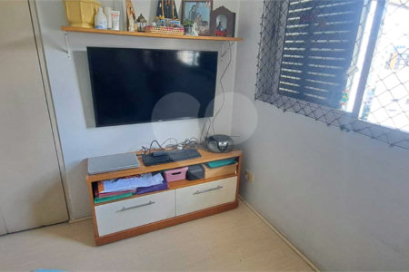 Apartamento à venda com 3 quartos, sendo 1 suíte, em Vila Uberabinha, São Paulo, SP