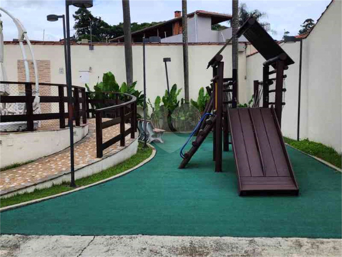 Casa à venda ou para alugar com 4 quartos, sendo 1 suíte,  em Tremembé, São Paulo, SP
