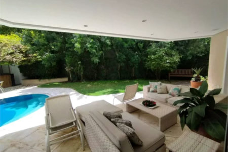 Casa à venda ou para alugar com 4 suítes no condomínio Solares Vila Europa, São Paulo - SP