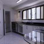 Apartamento à venda com 4 quartos, sendo 2 suítes, em Indianópolis, São Paulo, SP