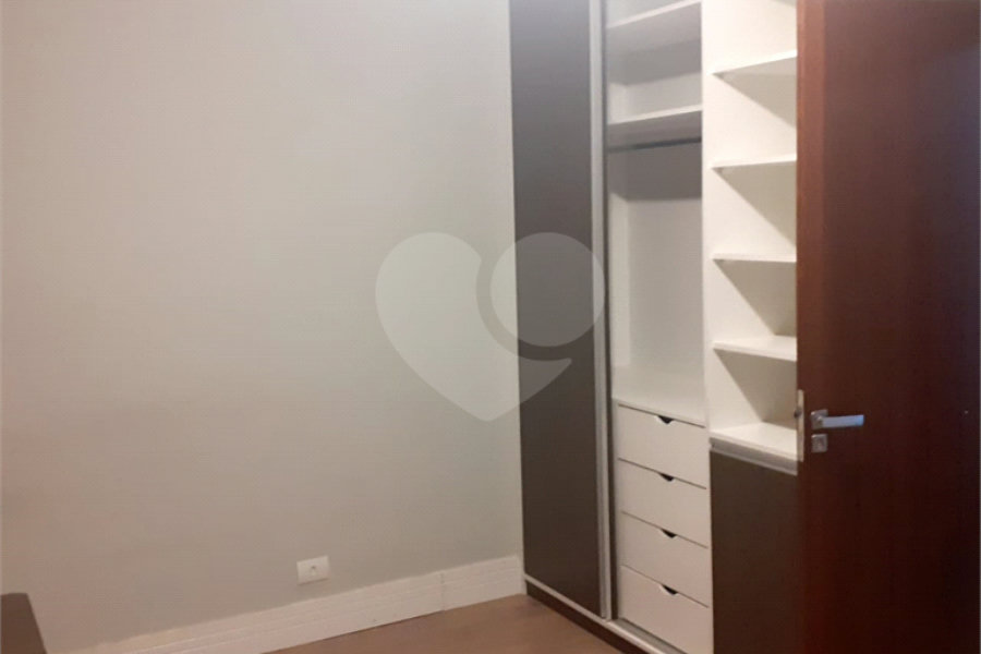 Sobrado à venda com 2 quartos em Santana, São Paulo, SP