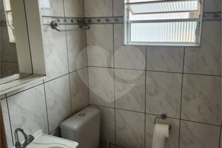Sobrado à venda com 3 quartos em Vila Dalila, São Paulo, SP