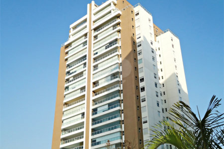 Apartamento à venda com 3 suítes em Santa Teresinha, São Paulo, SP