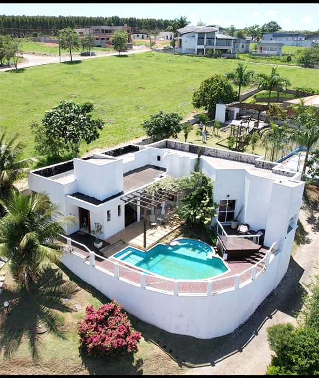 Casa à venda com 4 quartos, sendo 2 suítes, no condomínio Terras de Santa Mariana, Caçapava - SP