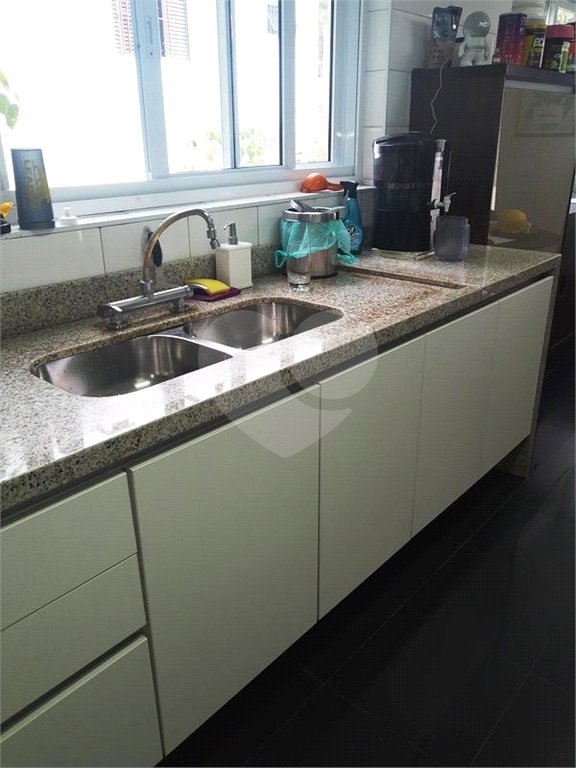 Casa à venda com 4 quartos, sendo 3 suítes, em Vila Tramontano, São Paulo, SP