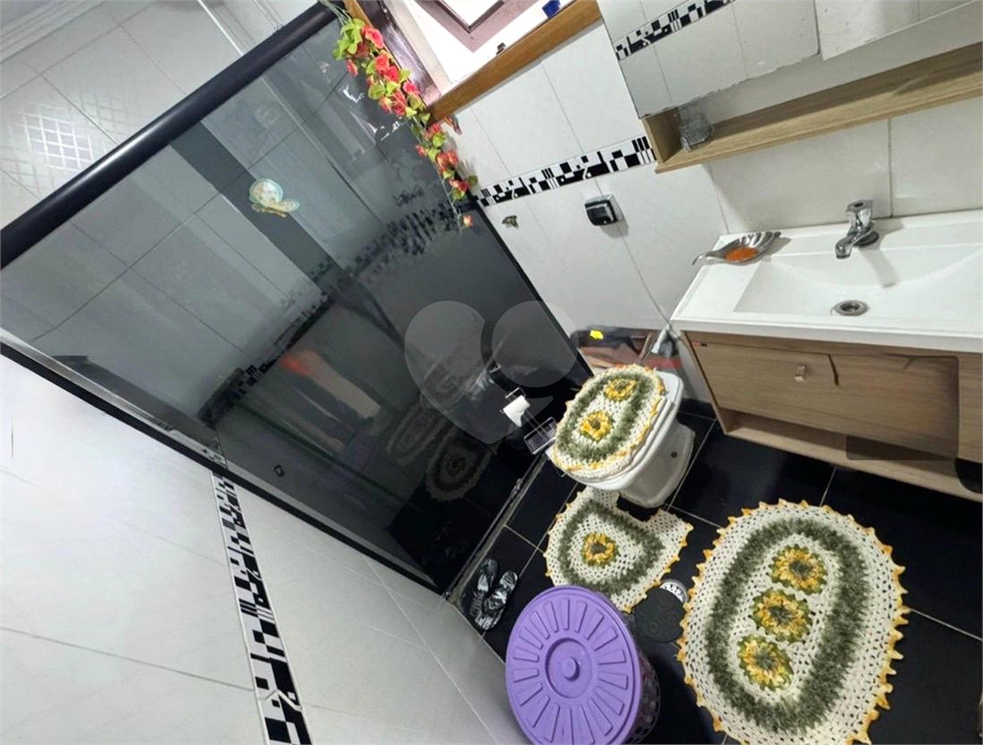Sobrado à venda com 4 quartos, sendo 1 suíte, em Vila Gustavo, São Paulo, SP