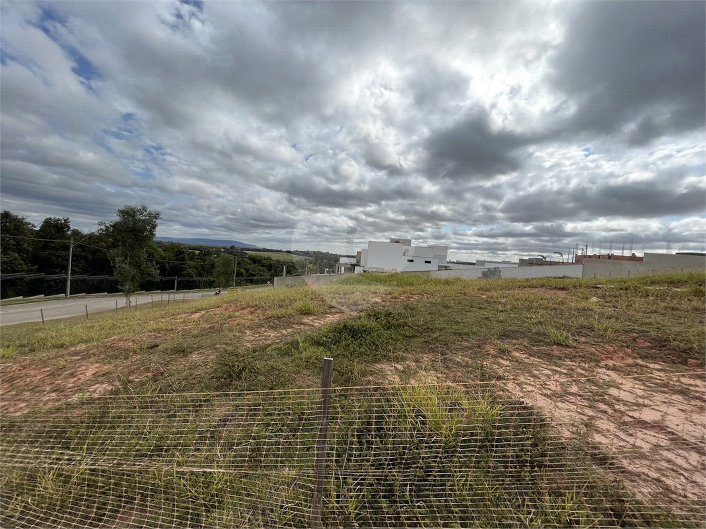 Terreno à venda no condomínio Fazenda Jequitibá, Sorocaba - SP