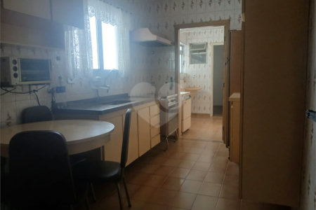 Apartamento a venda com porteira fechada no Belem com 95m com 03 dormitórios espaçoso sendo um suíte, 2 vagas. Aceita Permuta.