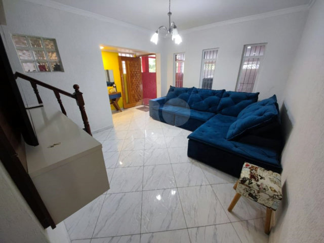 Sobrado à venda com 3 quartos, sendo 1 suíte,  em Chácara Inglesa, São Paulo, SP