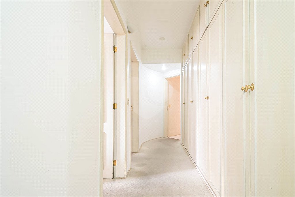 Apartamento à venda no Campo Belo 4 dormitórios 3 vagas