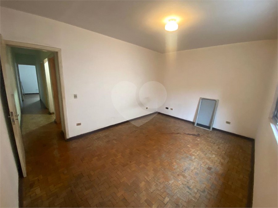 Sobrado à venda com 3 quartos em Bom Retiro, São Paulo, SP