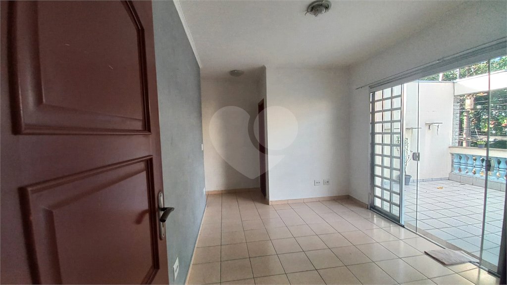 Casa para alugar com 3 quartos, sendo 1 suíte, em Jardim Bonfiglioli, São Paulo, SP
