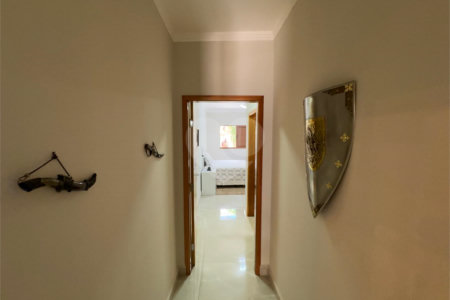 Casa térrea no Condomínio Faixa Azul