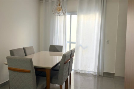 Casa à venda com 3 quartos, sendo 1 suíte, no condomínio Residencial Américo de Figueiredo, Sorocaba - SP