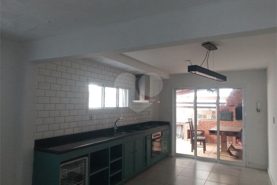 Sobrado à venda com 3 quartos, sendo 1 suíte, em Vila Maria, São Paulo, SP