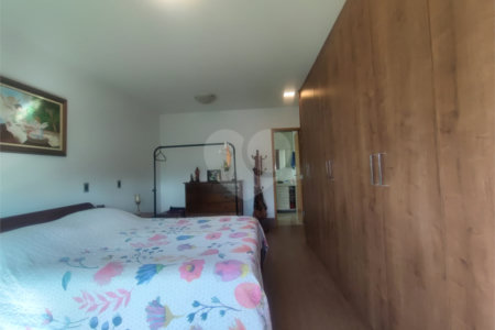 Apartamento à venda com 4 quartos, sendo 3 suítes, em Aclimação, São Paulo, SP