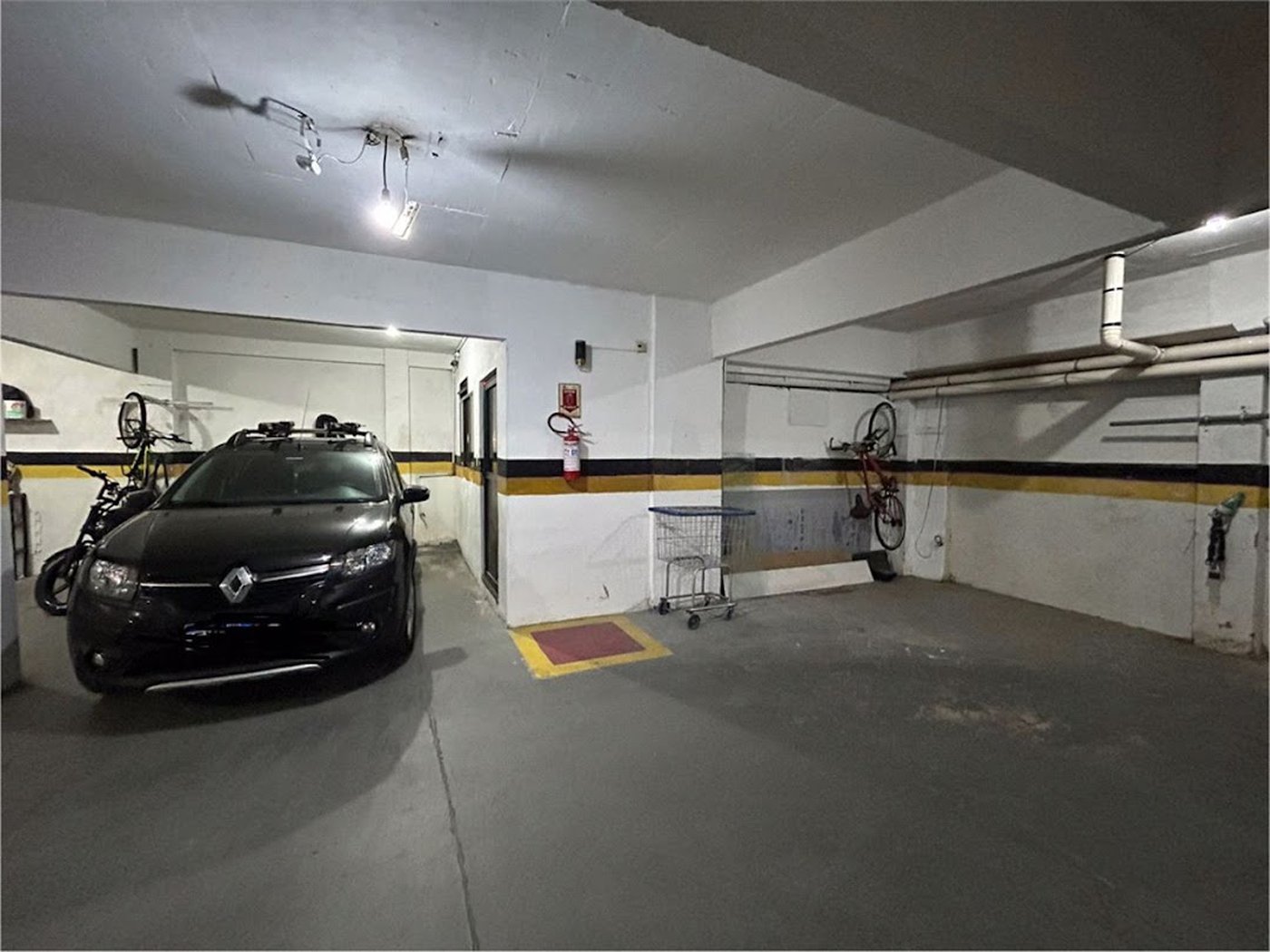 Apartamento com 3 dormitórios à venda, 110 m² por R$ 950.000,00 - Campo Grande - Santos/SP