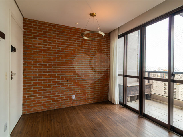 Apartamento à venda com 2 suítes em Moema, São Paulo, SP