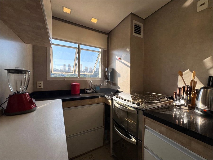 Apartamento à venda com 3 quartos, sendo 1 suíte, em Jardim Caravelas, São Paulo, SP