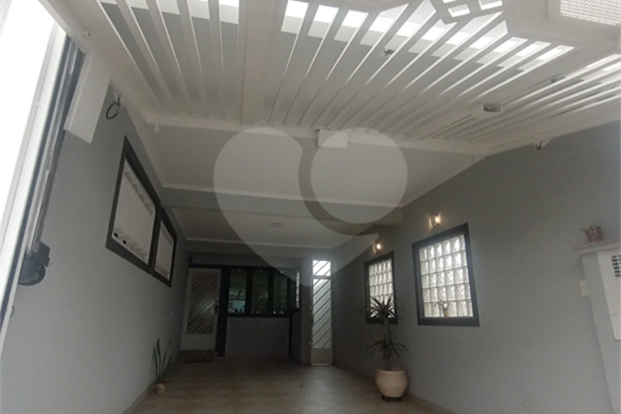 Sobrado à venda com 3 quartos, sendo 1 suíte,  em Vila Gustavo, São Paulo, SP