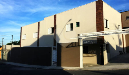 Sobrado à venda com 3 quartos, sendo 1 suíte,  em Vila Oliveira, Mogi das Cruzes, SP