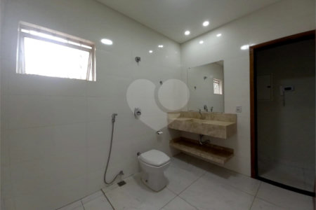 Casa à venda com 3 quartos, sendo 1 suíte,  em Vila Santa Catarina, Dourados, MS